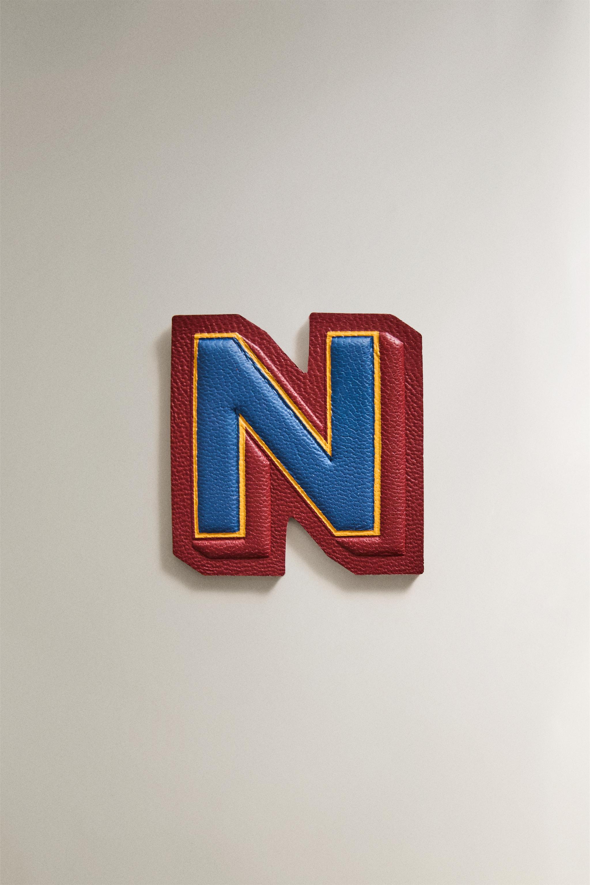 ÉCUSSON CUIR LETTRE N
